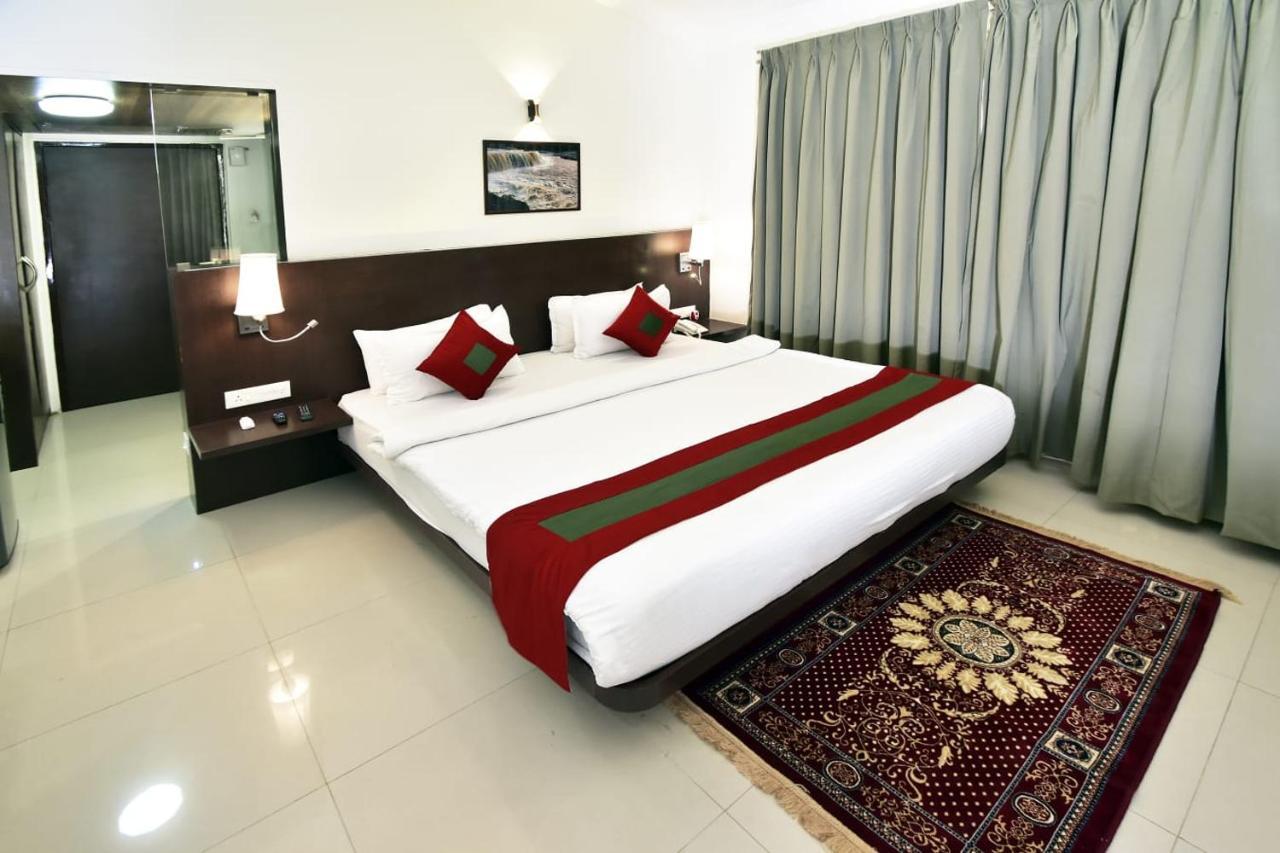 Caves County Resort Malegaon Exterior photo