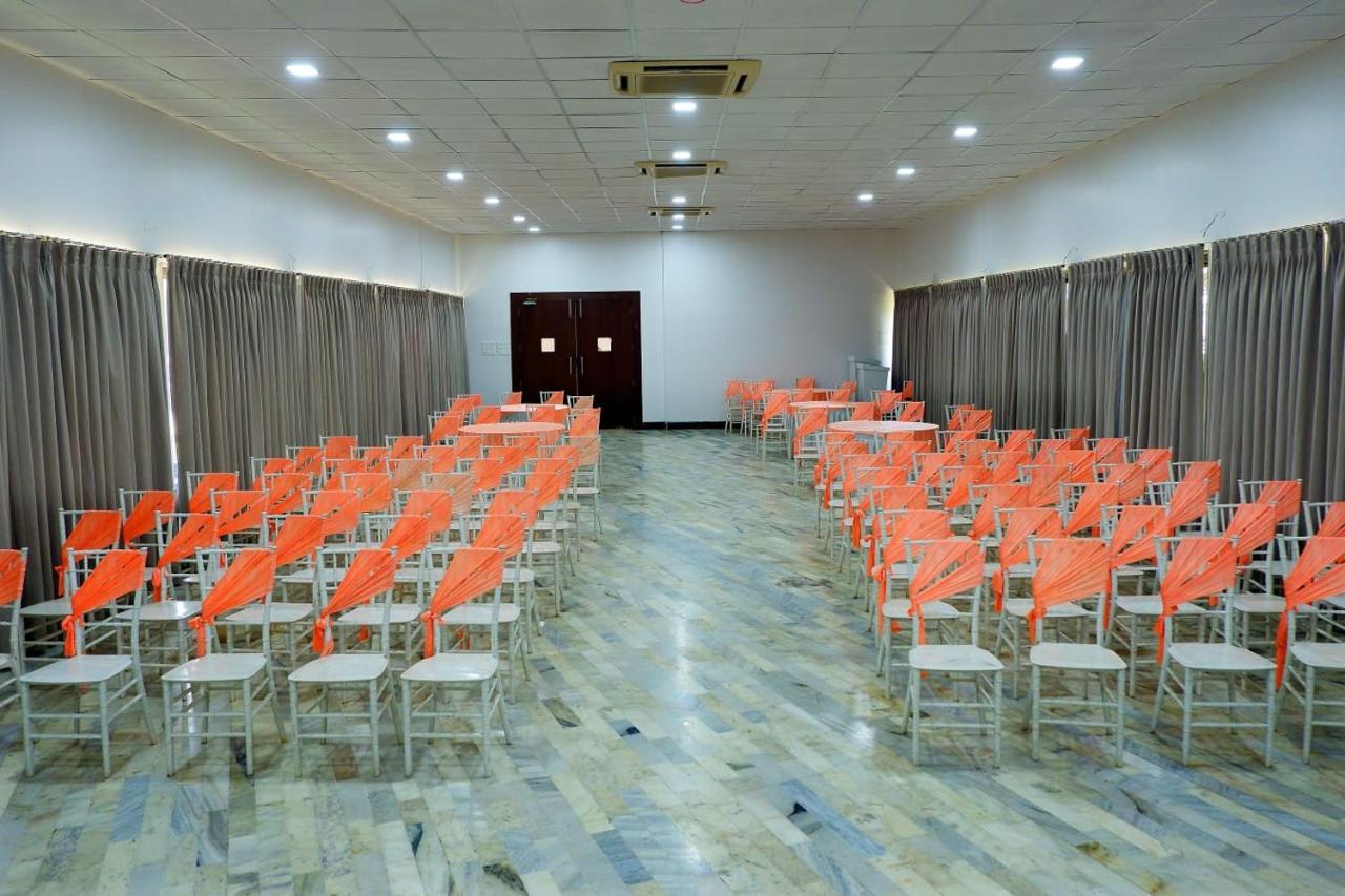 Caves County Resort Malegaon Exterior photo