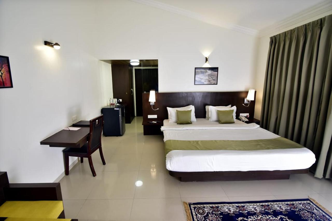 Caves County Resort Malegaon Exterior photo